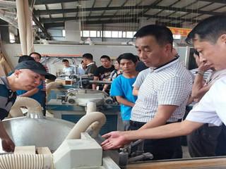 觀摩學習促提升 共筑安全防線——土左旗安監局觀摩團赴新城區參觀木質家具與門窗制造企業